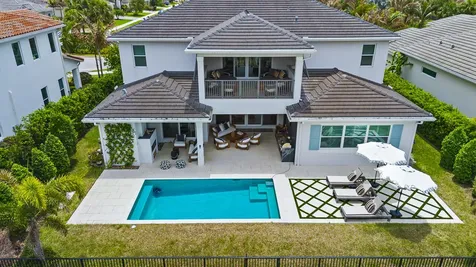 2465 NE Evinrude Circle Jensen Beach FL 34957