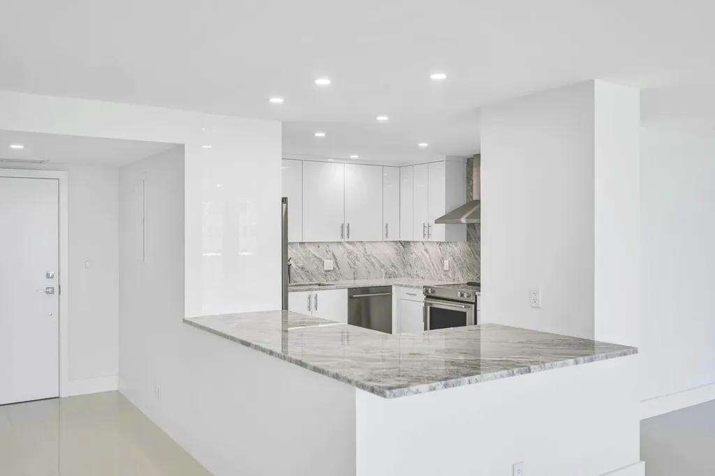 2100 S Ocean Lane Fort Lauderdale FL 33316