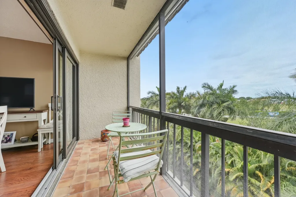 3050 Presidential Way West Palm Beach FL 33401