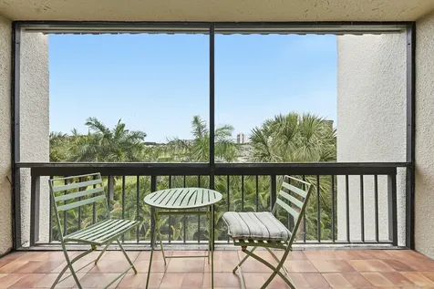 3050 Presidential Way West Palm Beach FL 33401