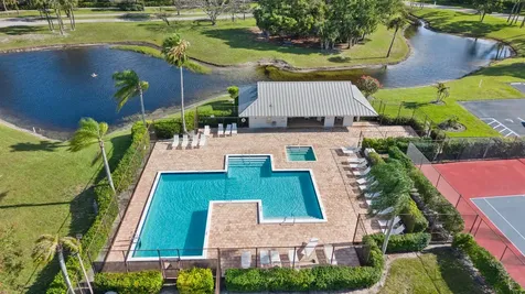 8015 SE Trenton Avenue Hobe Sound FL 33455