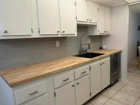 2650 NW 49th Avenue Lauderdale Lakes FL 33313