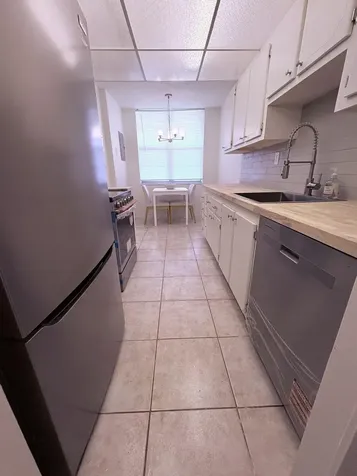 2650 NW 49th Avenue Lauderdale Lakes FL 33313