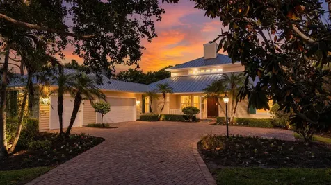 230 Oak Hammock Court SW Vero Beach FL 32962