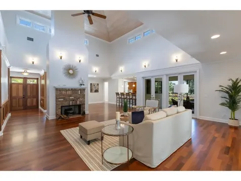 230 Oak Hammock Court SW Vero Beach FL 32962