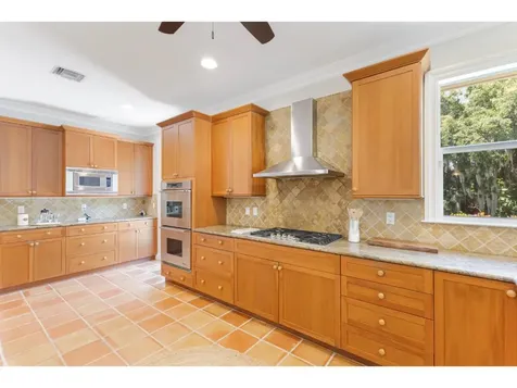 230 Oak Hammock Court SW Vero Beach FL 32962