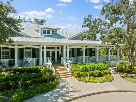 230 Oak Hammock Court SW Vero Beach FL 32962
