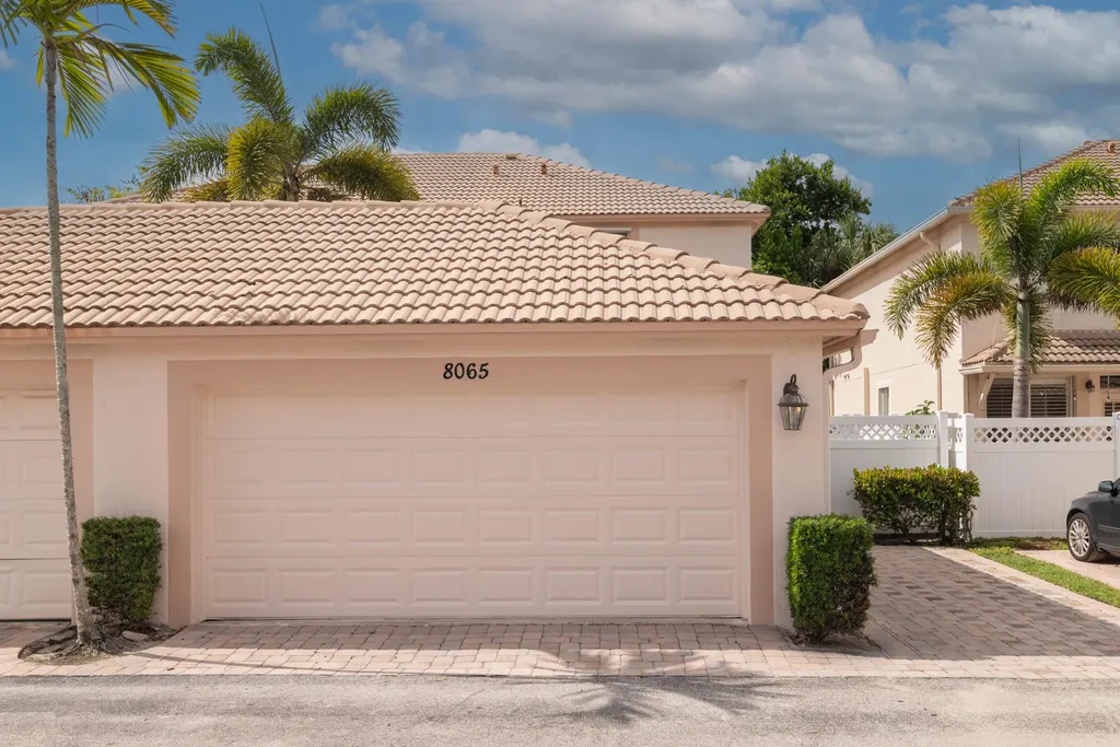 8065 Murano Circle Palm Beach Gardens FL 33418