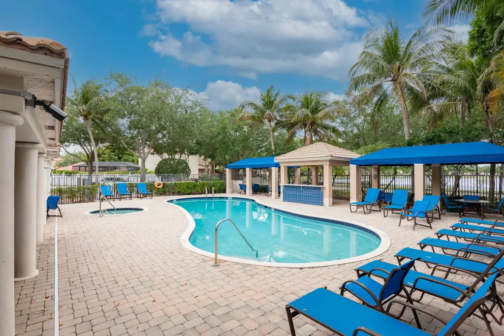 8065 Murano Circle Palm Beach Gardens FL 33418