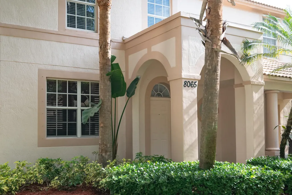 8065 Murano Circle Palm Beach Gardens FL 33418