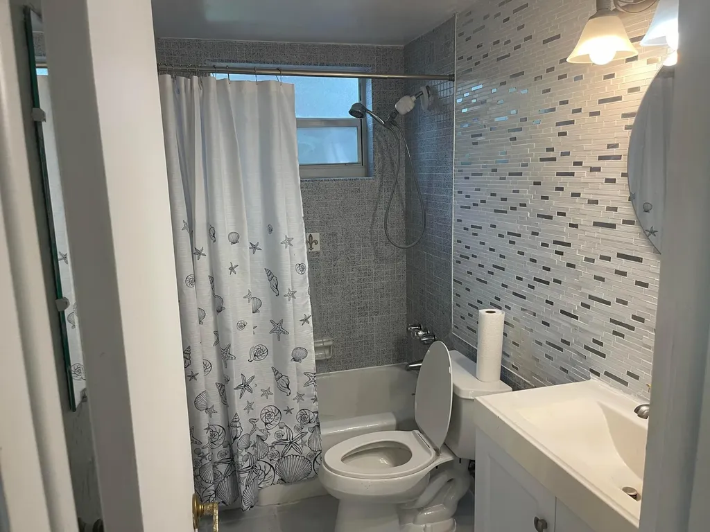 1525 SE 15th Street NE Fort Lauderdale FL 33316