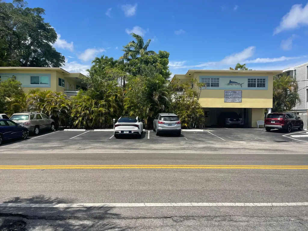 1525 SE 15th Street NE Fort Lauderdale FL 33316