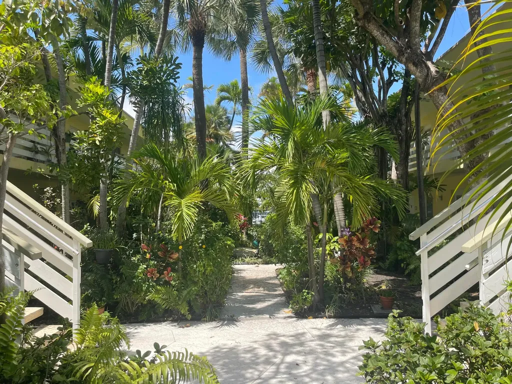 1525 SE 15th Street NE Fort Lauderdale FL 33316