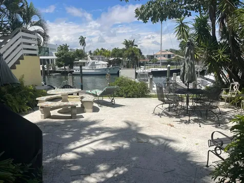 1525 SE 15th Street NE Fort Lauderdale FL 33316