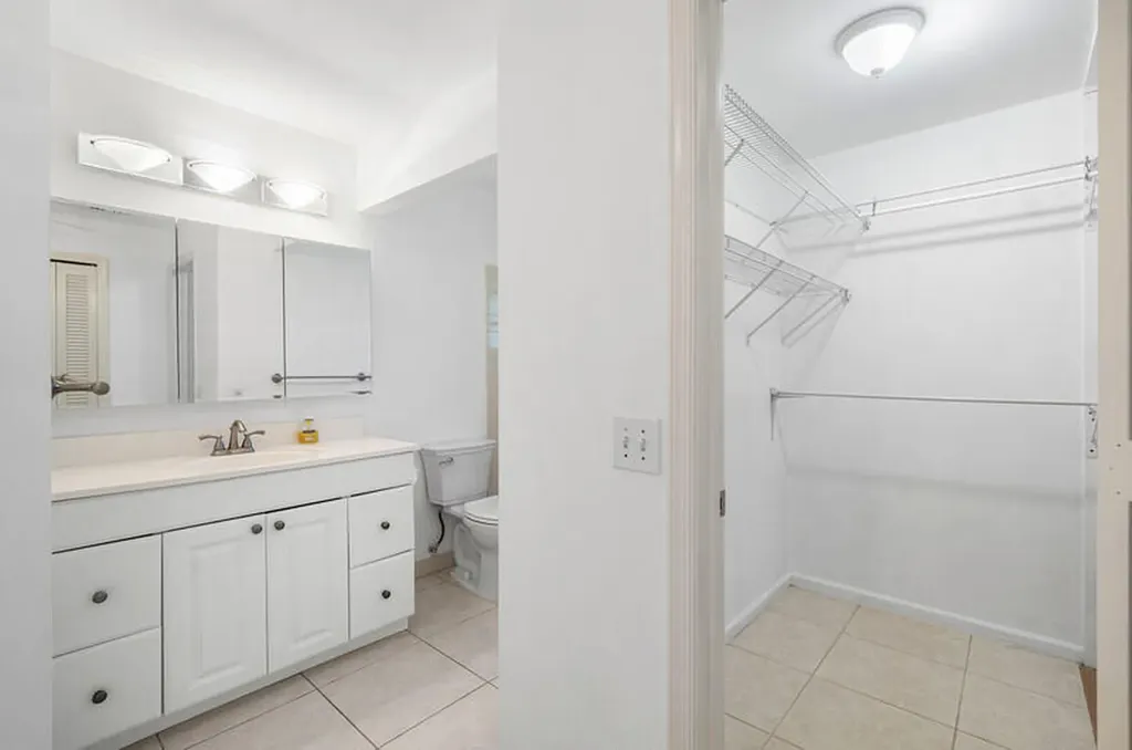 10120 Eaglewood Terrace Boynton Beach FL 33436