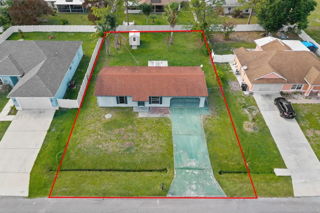 113 SW Starfish Avenue Port St Lucie FL 34984