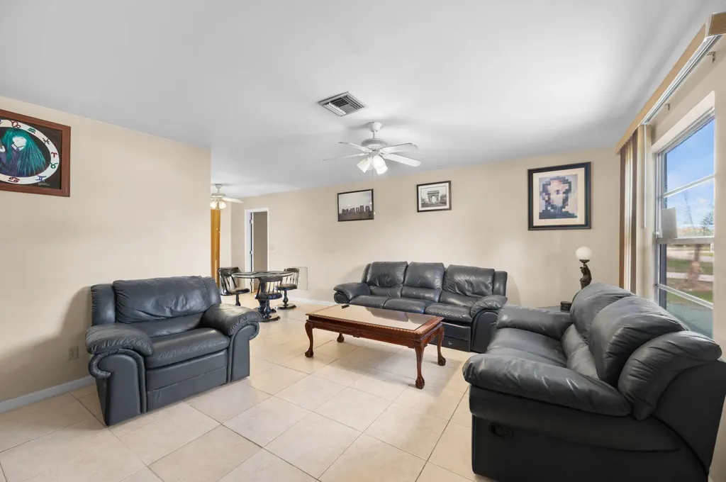 113 SW Starfish Avenue Port St Lucie FL 34984