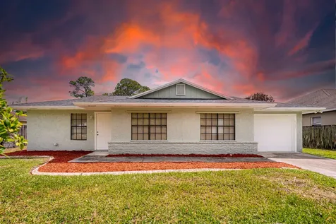 1781 SW Cloverleaf Street Port St Lucie FL 34953