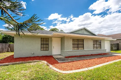 1781 SW Cloverleaf Street Port St Lucie FL 34953