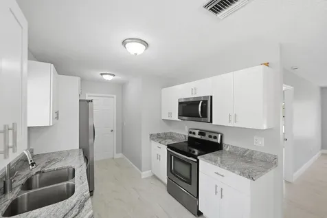 1781 SW Cloverleaf Street Port St Lucie FL 34953