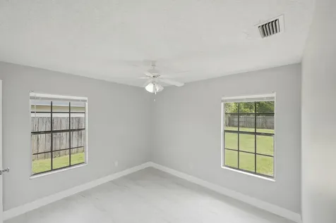 1781 SW Cloverleaf Street Port St Lucie FL 34953