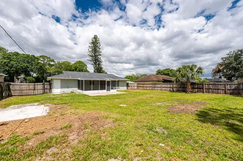 1781 SW Cloverleaf Street Port St Lucie FL 34953