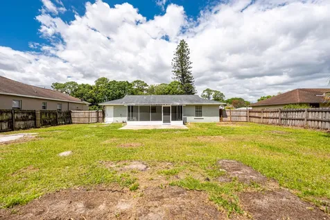 1781 SW Cloverleaf Street Port St Lucie FL 34953