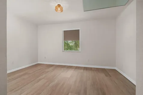 2543 NW 31st Court Oakland Park FL 33309