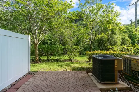 2543 NW 31st Court Oakland Park FL 33309
