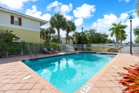 2543 NW 31st Court Oakland Park FL 33309