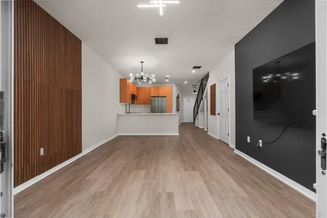 2543 NW 31st Court Oakland Park FL 33309