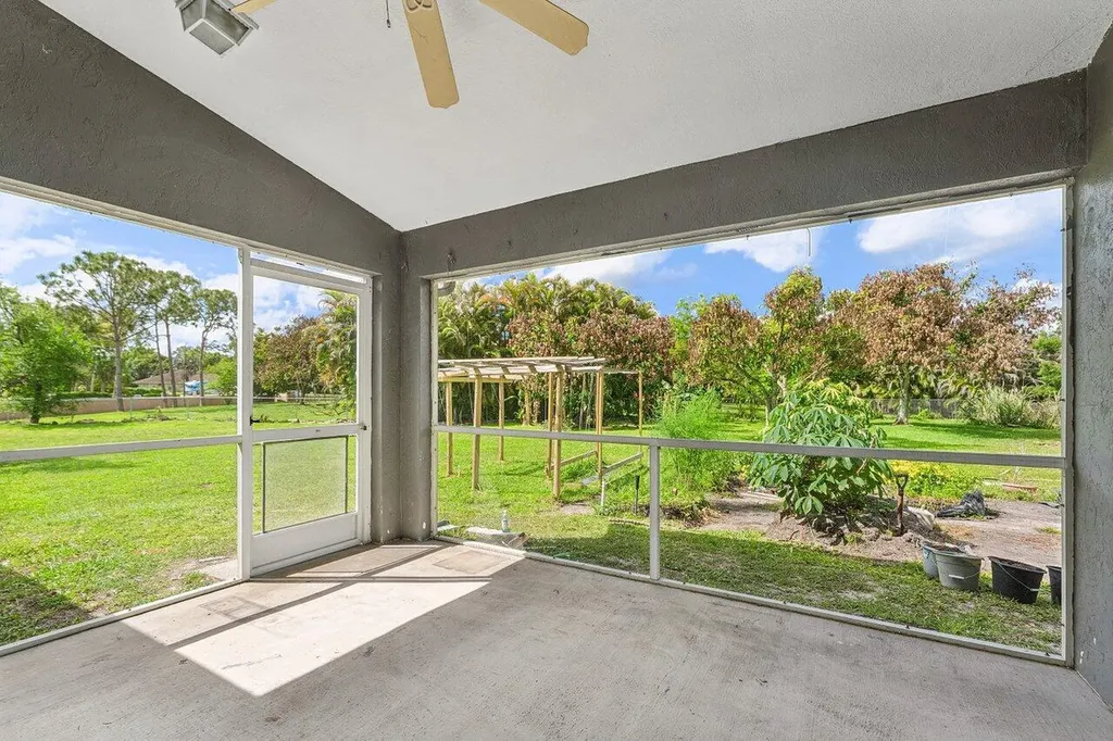 13564 N 63rd Lane Lane N The Acreage FL 33412