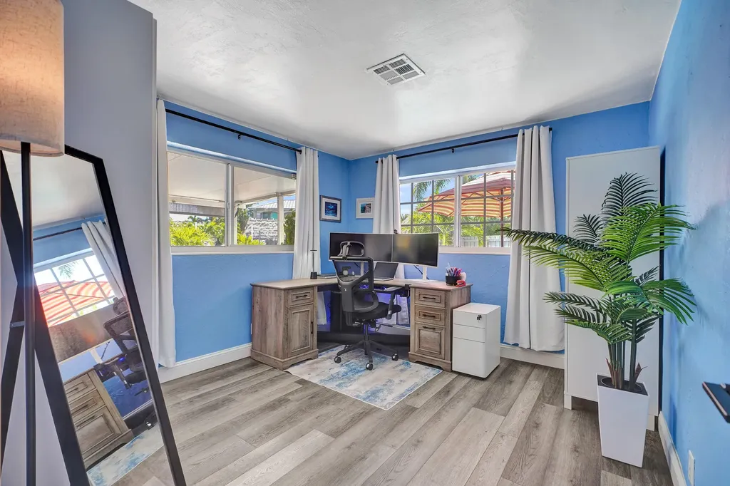 1221 SE 3rd Avenue Pompano Beach FL 33060