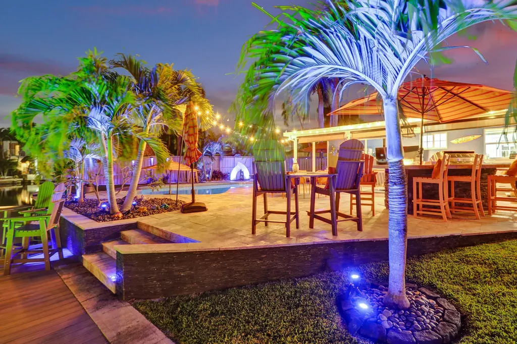 1221 SE 3rd Avenue Pompano Beach FL 33060