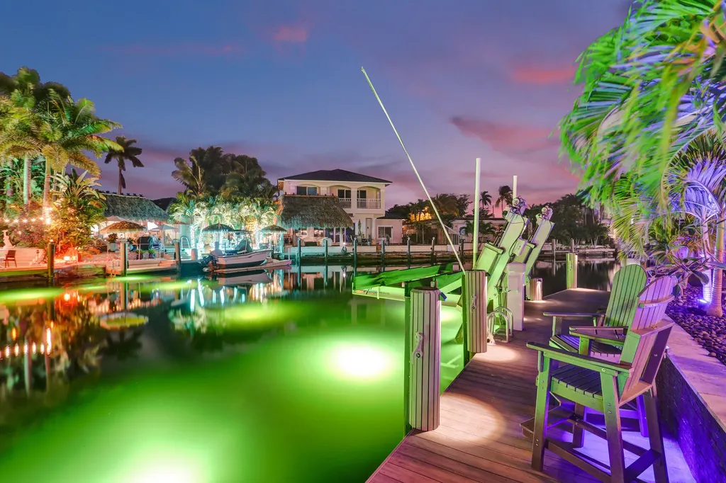 1221 SE 3rd Avenue Pompano Beach FL 33060
