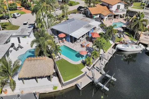 1221 SE 3rd Avenue Pompano Beach FL 33060