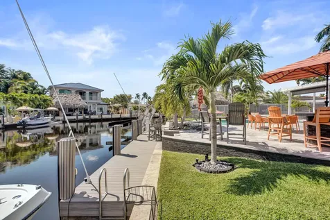1221 SE 3rd Avenue Pompano Beach FL 33060
