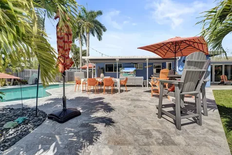 1221 SE 3rd Avenue Pompano Beach FL 33060