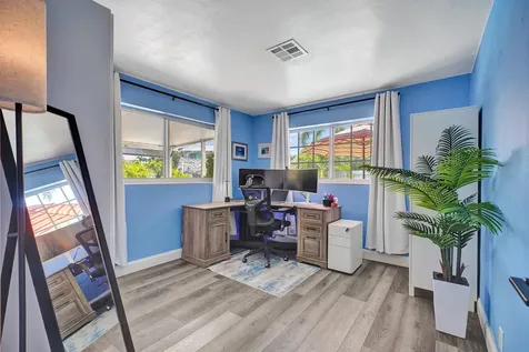1221 SE 3rd Avenue Pompano Beach FL 33060