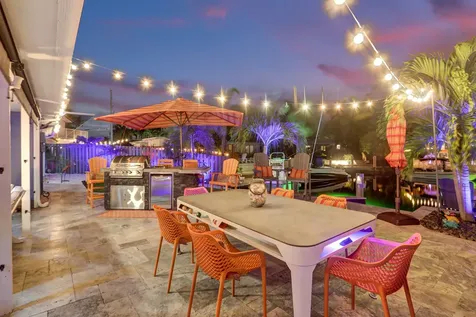 1221 SE 3rd Avenue Pompano Beach FL 33060