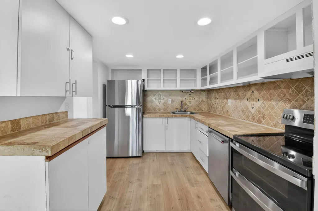 4761 NW 2nd Avenue Boca Raton FL 33431