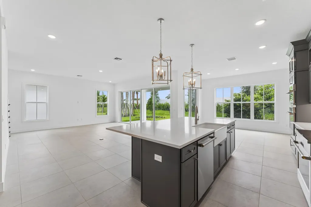 122 Parkside Way Royal Palm Beach FL 33414