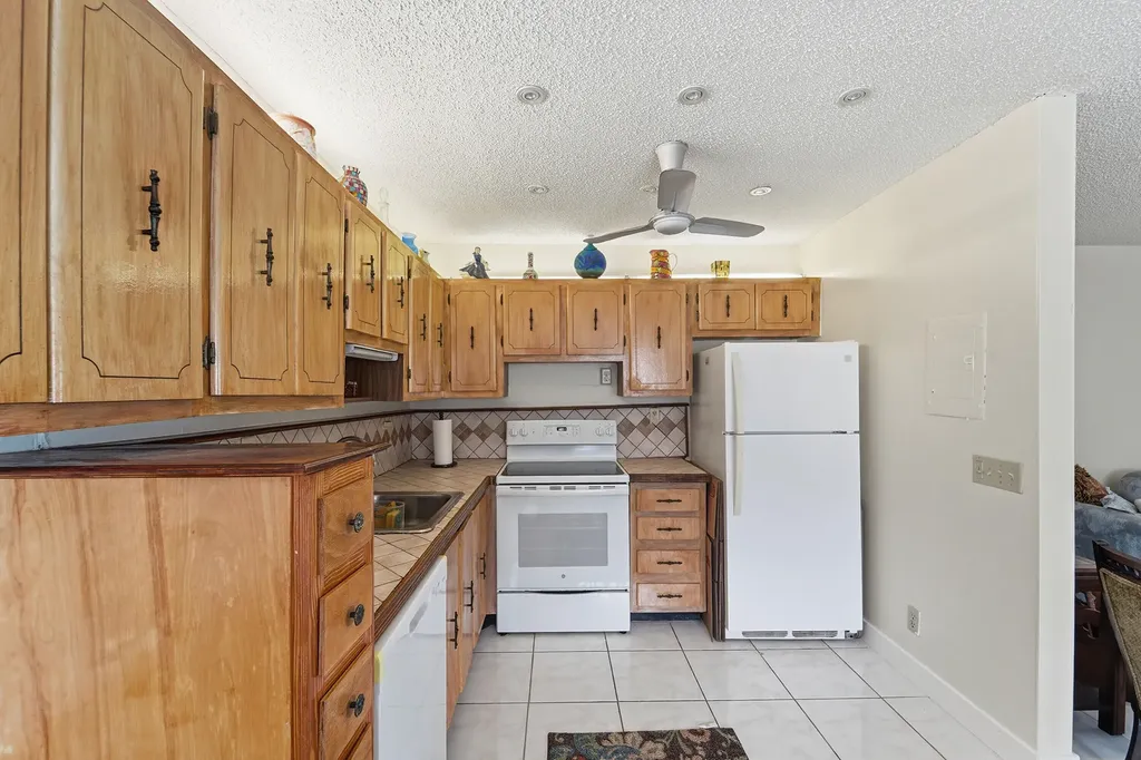 226 E Normandy Delray Beach FL 33484