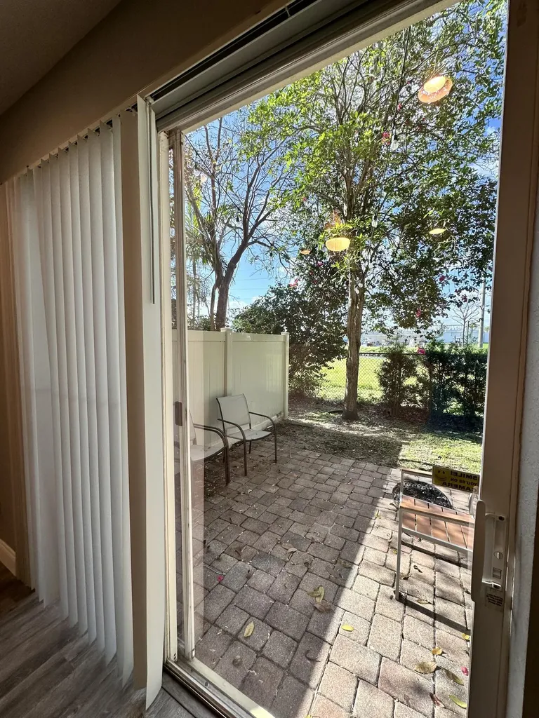 278 Lake Monterey Circle Boynton Beach FL 33426