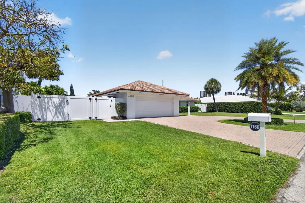 1160 Coral Way Singer Island FL 33404