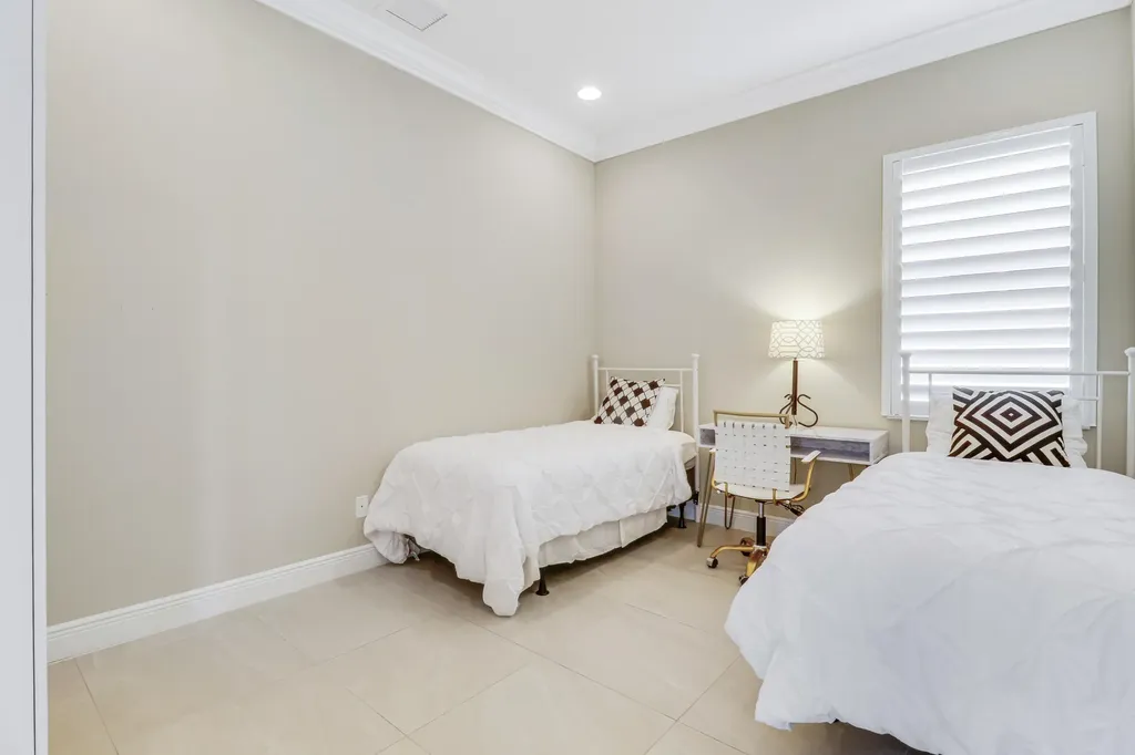 20037 SW Caserta Way Port St Lucie FL 34986