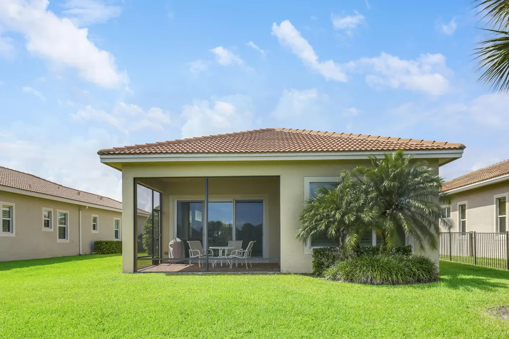 20037 SW Caserta Way Port St Lucie FL 34986