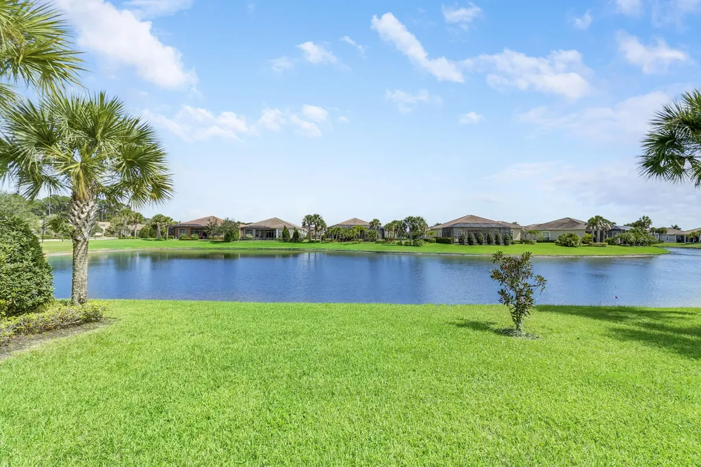20037 SW Caserta Way Port St Lucie FL 34986
