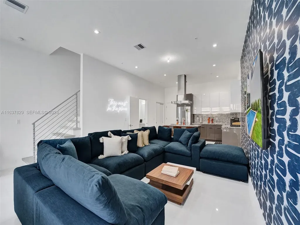 1222 NE 15th Avenue Fort Lauderdale FL 33304