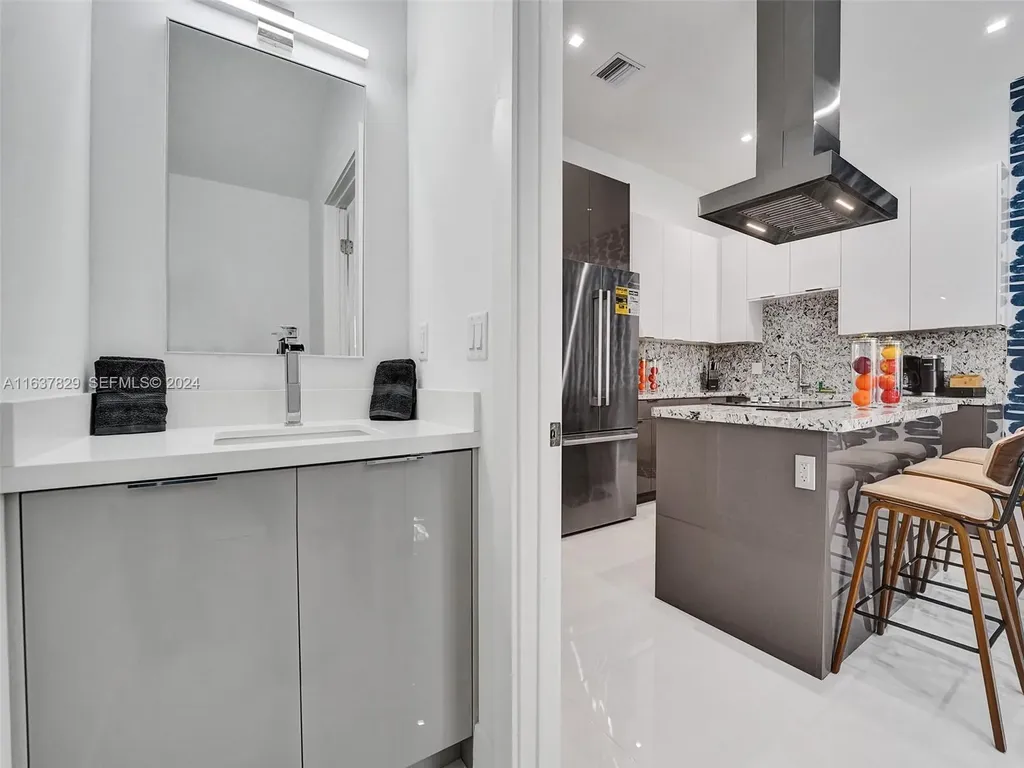 1222 NE 15th Avenue Fort Lauderdale FL 33304
